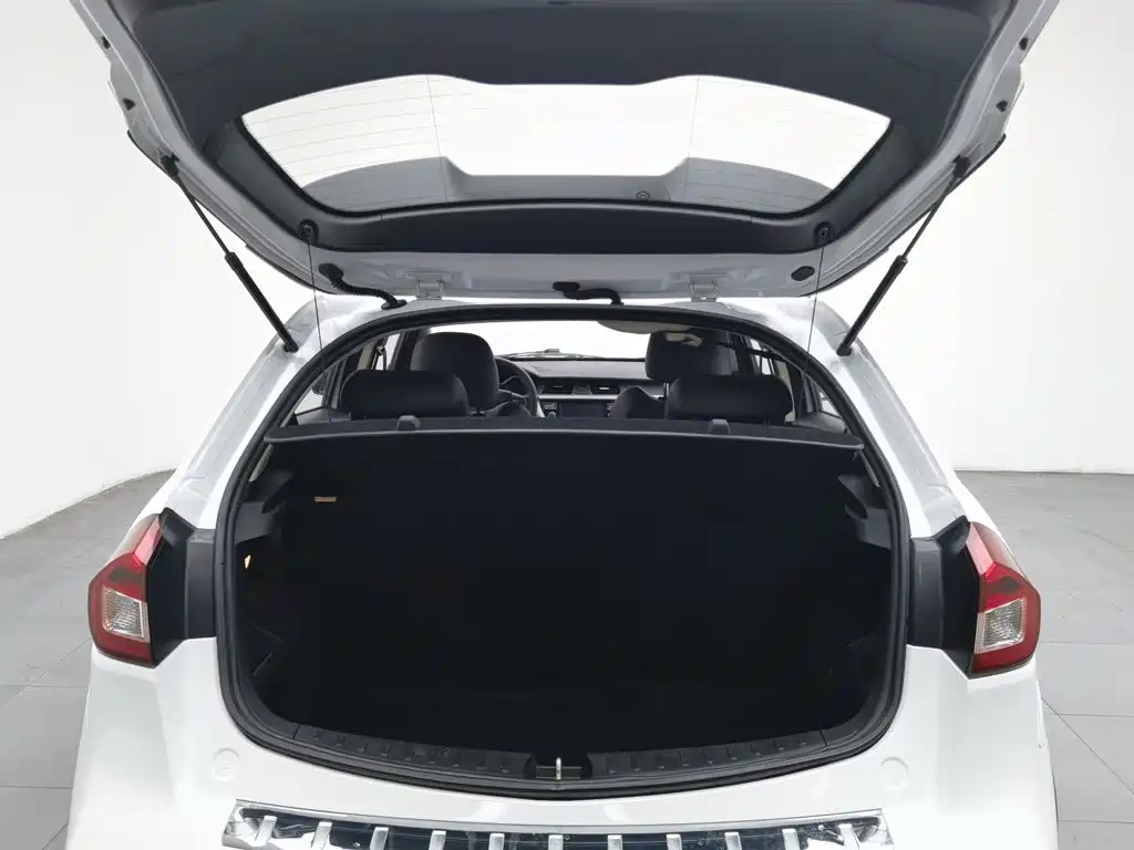 Geely Vision X3 — миниатюра 16