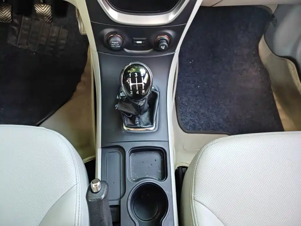 Geely Vision — миниатюра 14