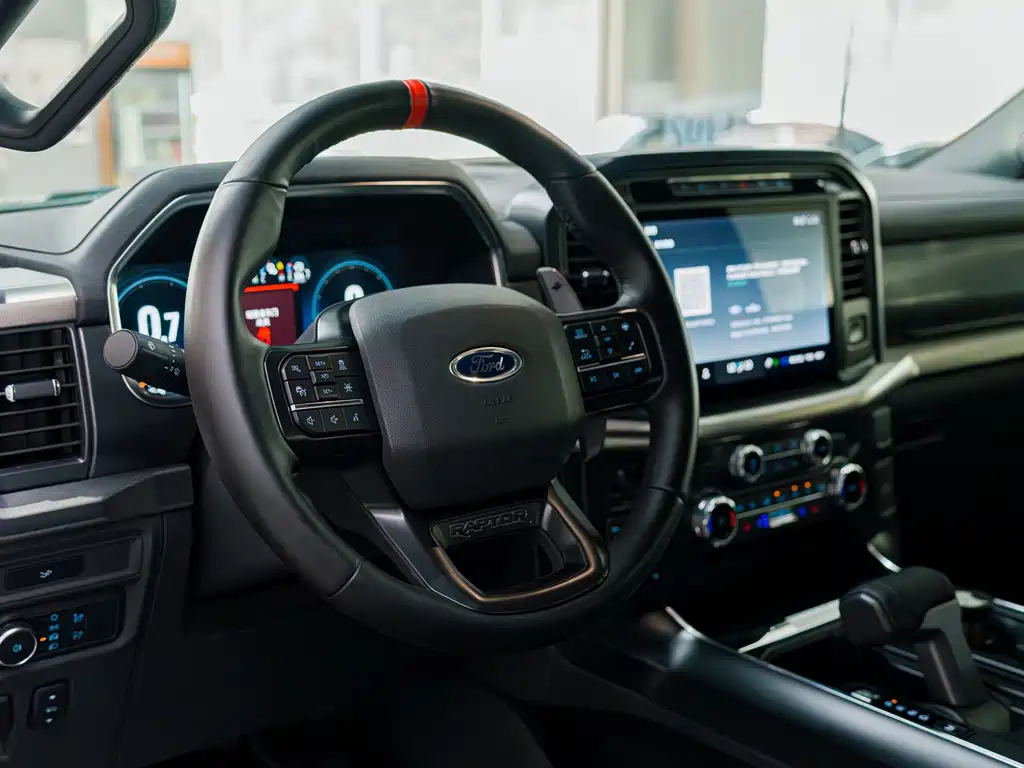 Ford F-150 Raptor — миниатюра 3