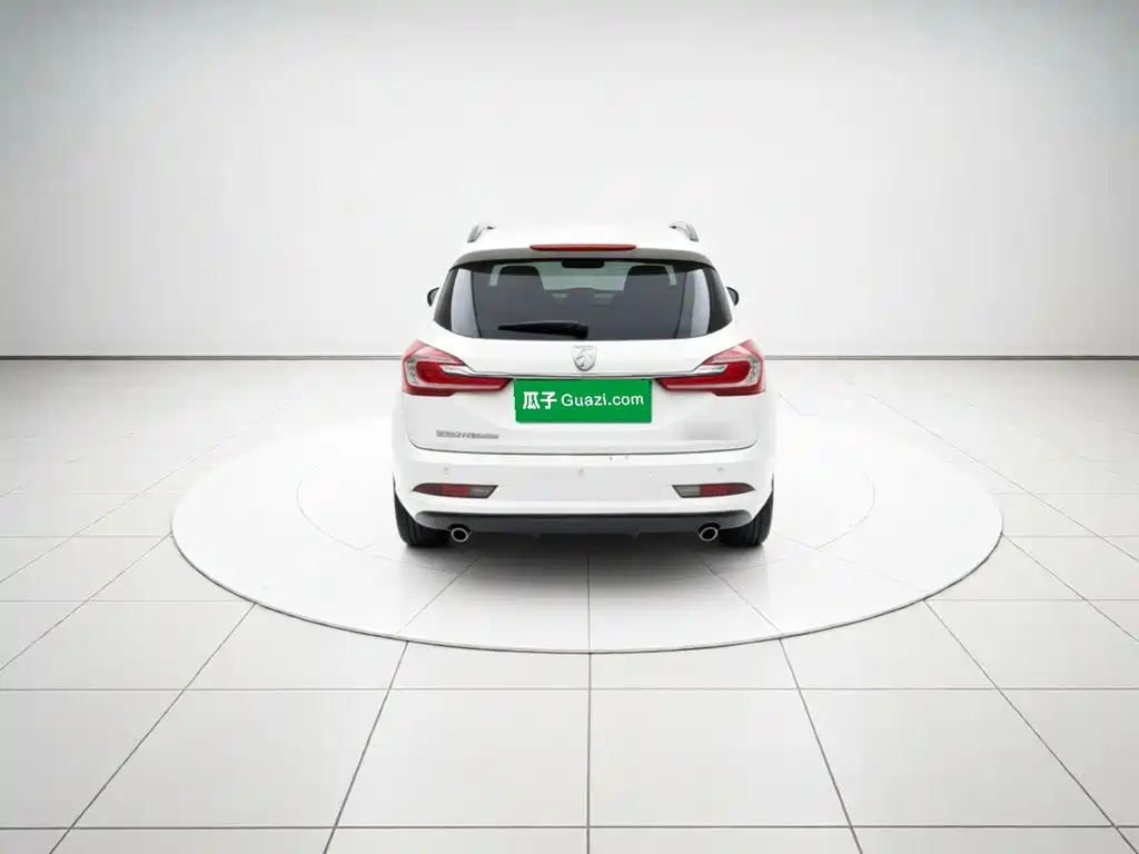 Baojun 310W — миниатюра 4