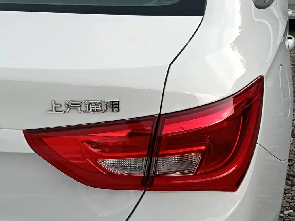 Buick Excelle — миниатюра 5