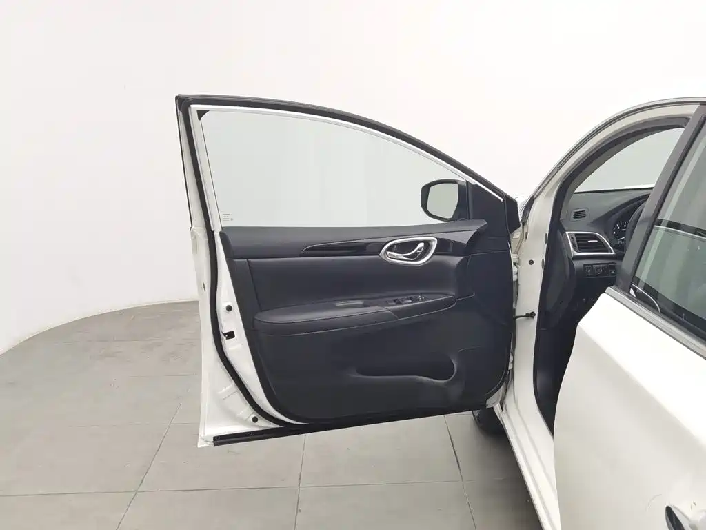 Nissan Sylphy — миниатюра 8