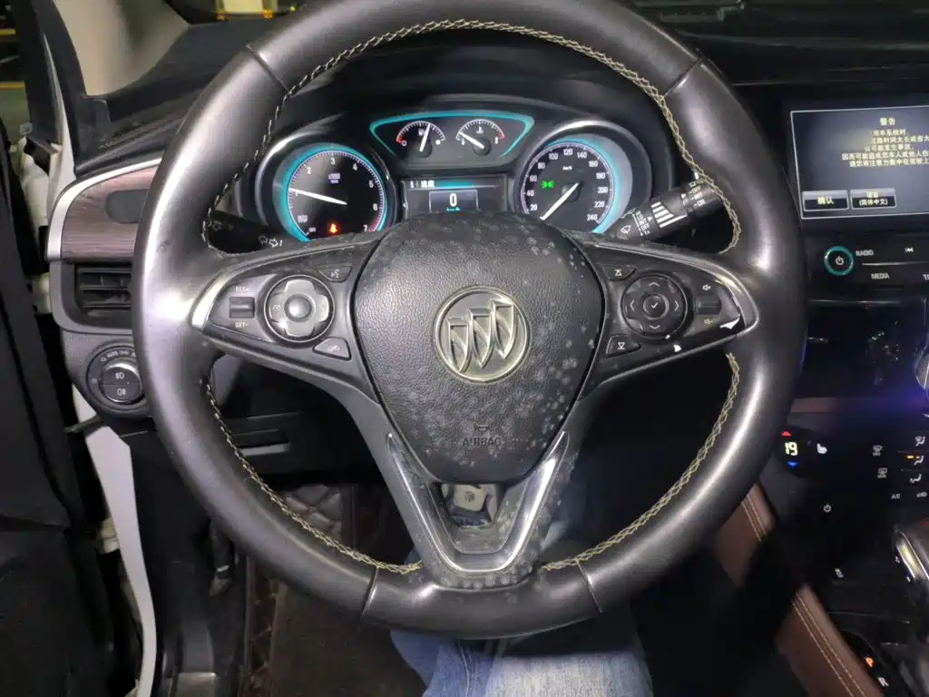 Buick Envision Plus — миниатюра 11