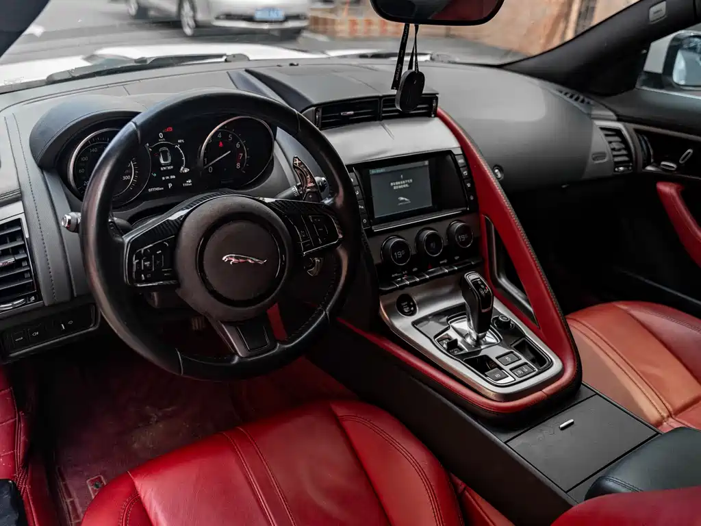 Jaguar F-Type 2016 3.0 SC