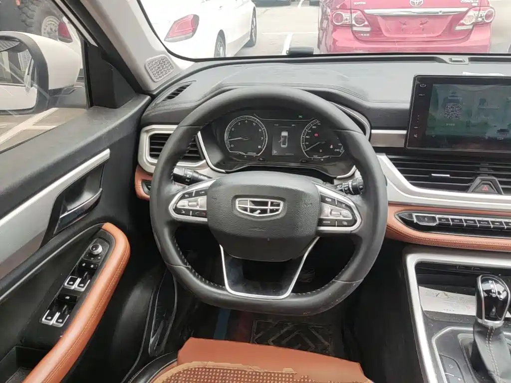 Geely Vision X6 — миниатюра 11