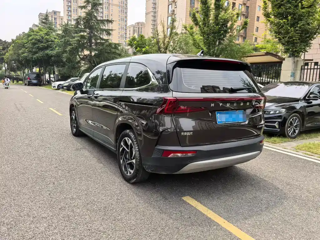 Hyundai Custo — миниатюра 6