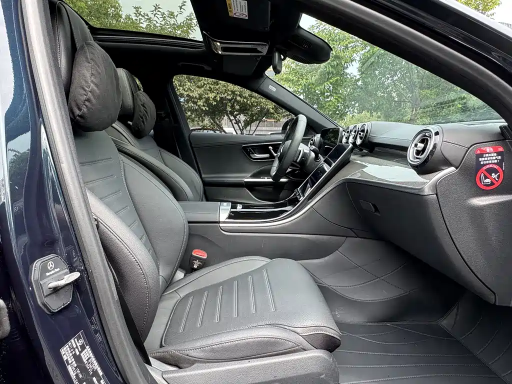 Mercedes-Benz C-Class — миниатюра 13