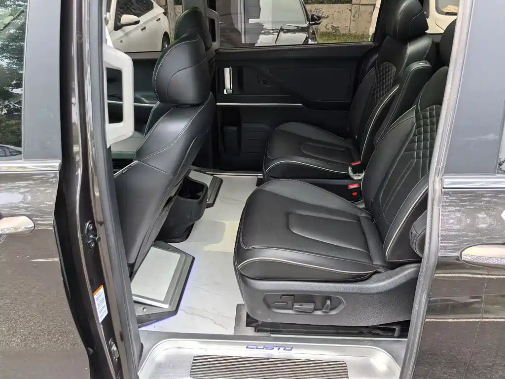 Hyundai Custo — миниатюра 9