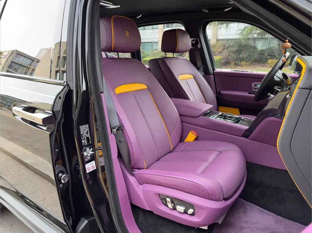 ROLLS-ROYCE CULLINAN