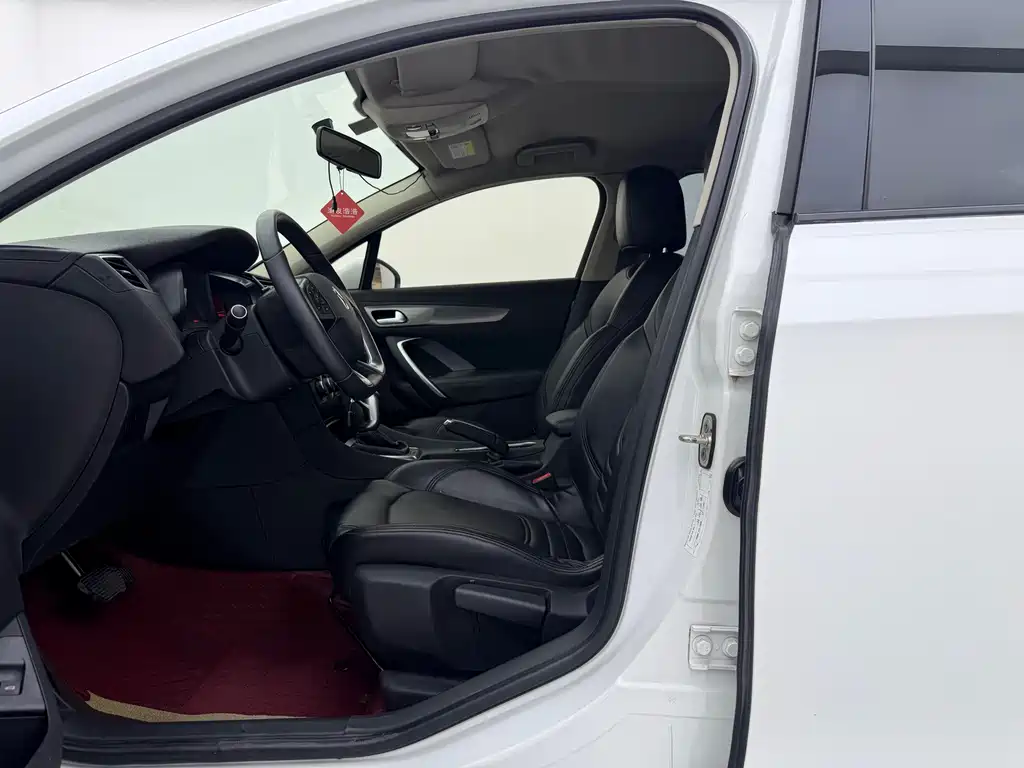 DS 5LS 2014 1.8L VTi140