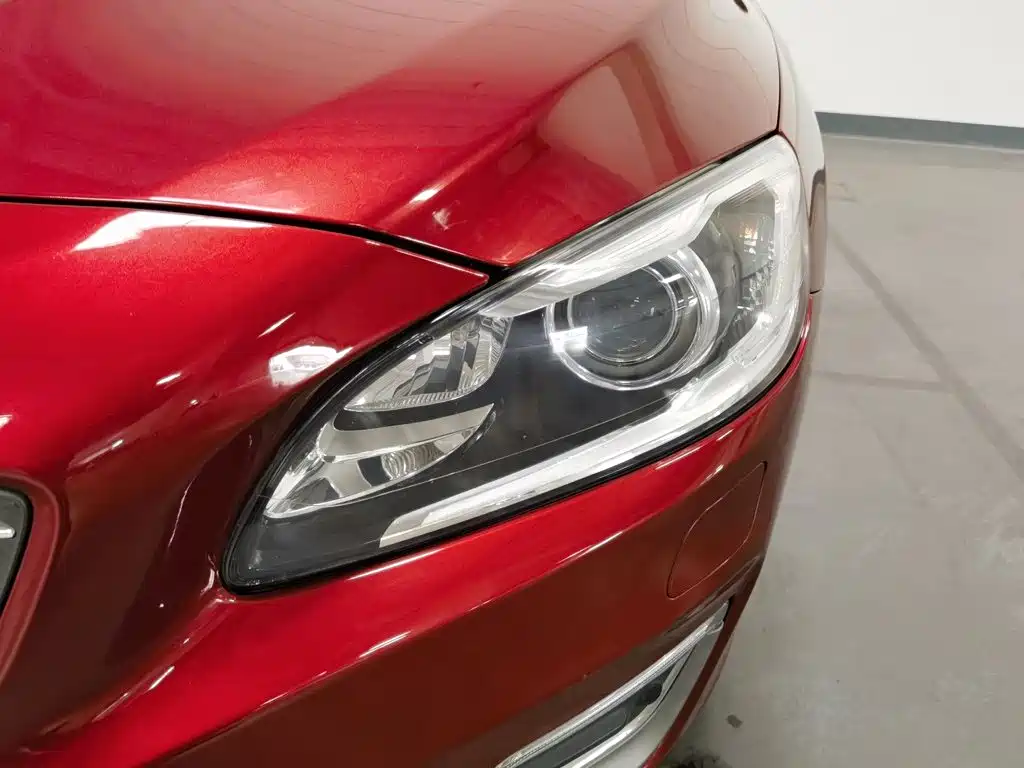 Volvo V60 — миниатюра 7