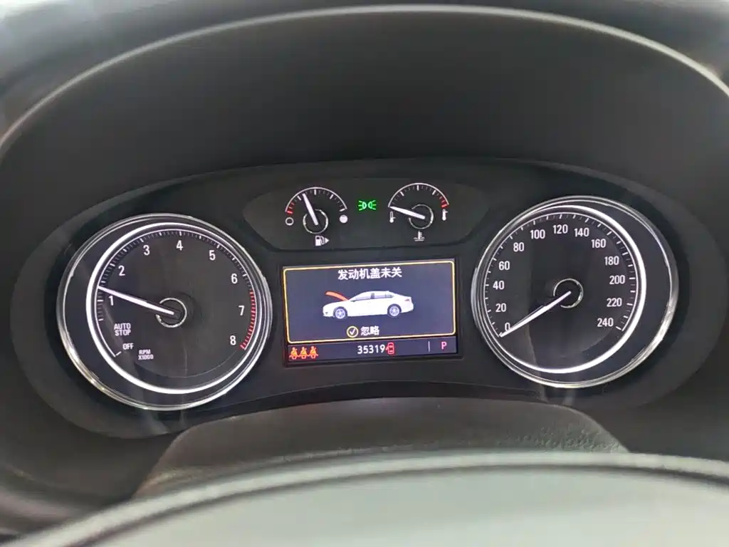Buick LaCrosse — миниатюра 12