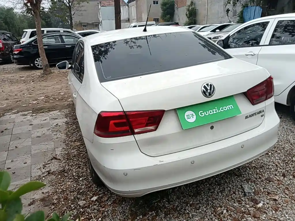 Volkswagen Santana — миниатюра 5