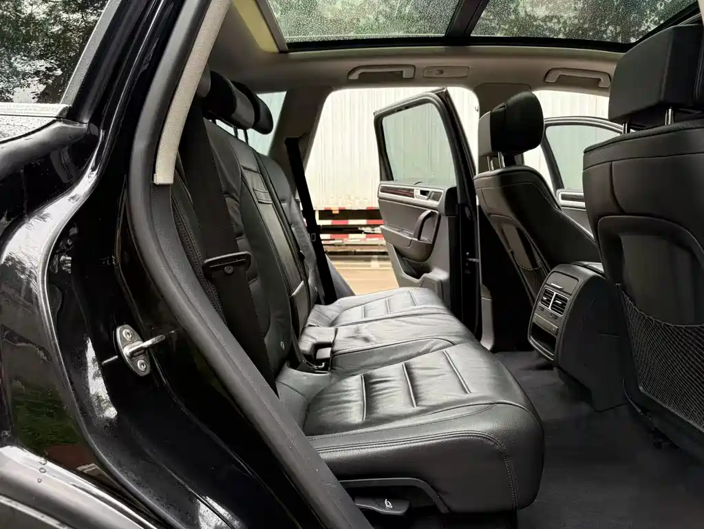 Volkswagen Touareg 2016 3.0TSI
