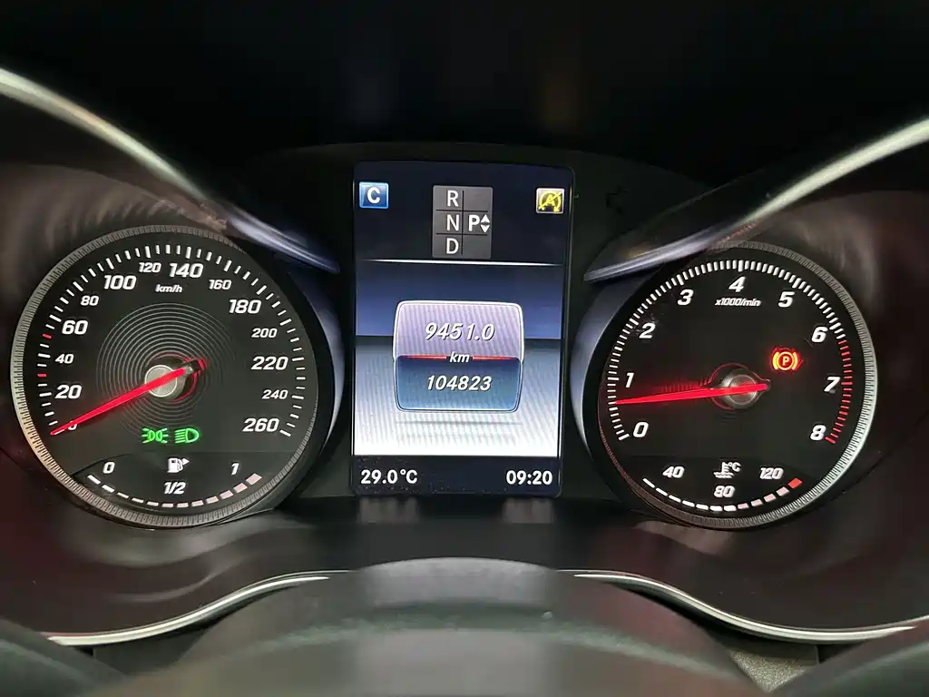 Mercedes-Benz C-Class — миниатюра 11