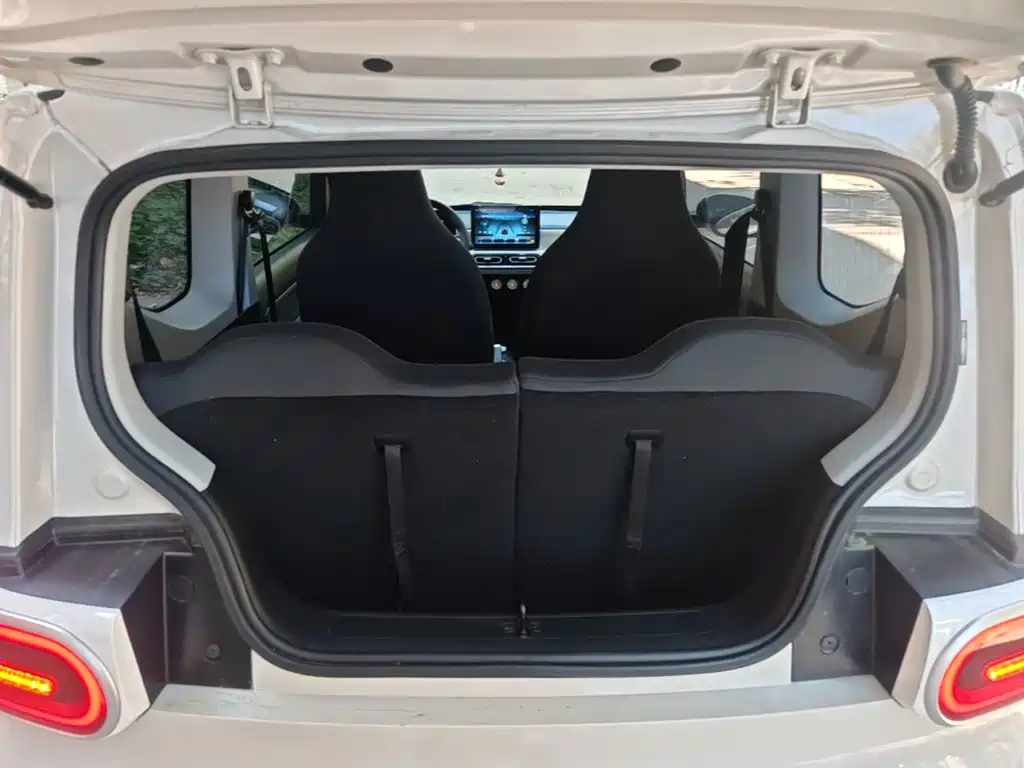 Wuling MINIEV — миниатюра 15