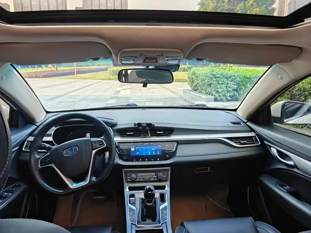 Geely Emgrand — миниатюра 6