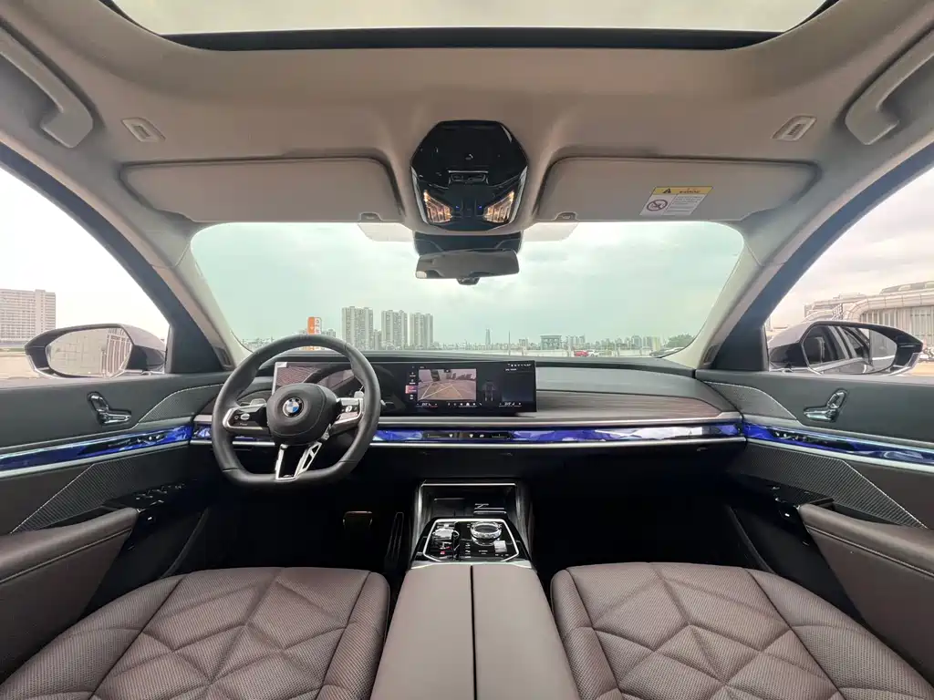 BMW 7 Series 7 2023 735Li M Sport