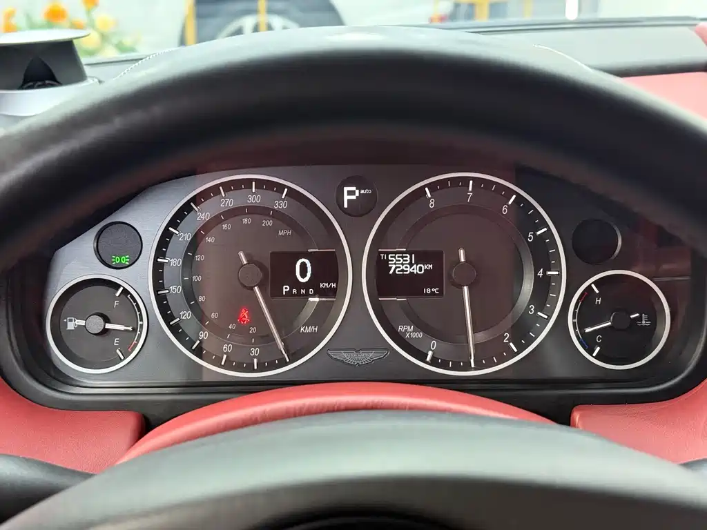 Aston Martin Rapide — миниатюра 19