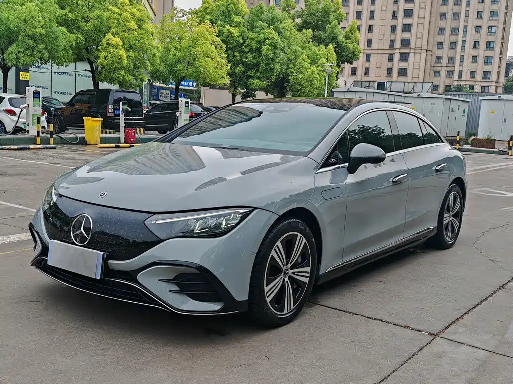 Mercedes-Benz EQE 2024