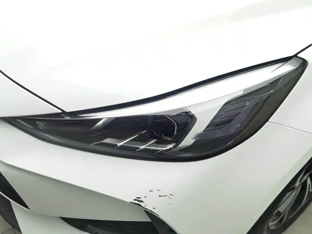 MG MG5 — миниатюра 7