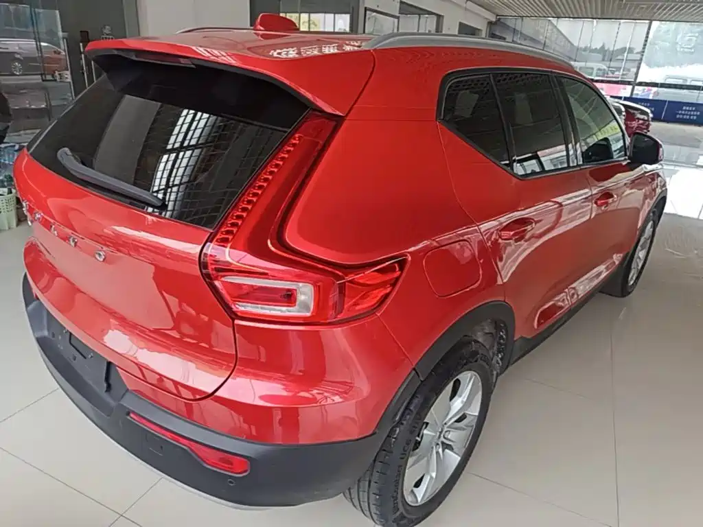 Volvo XC40 — миниатюра 7