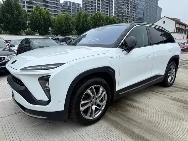2021 Nio ES6
