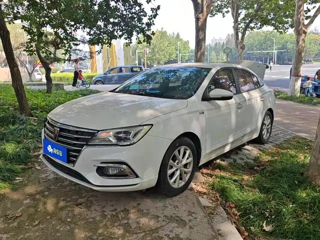 Roewe i5