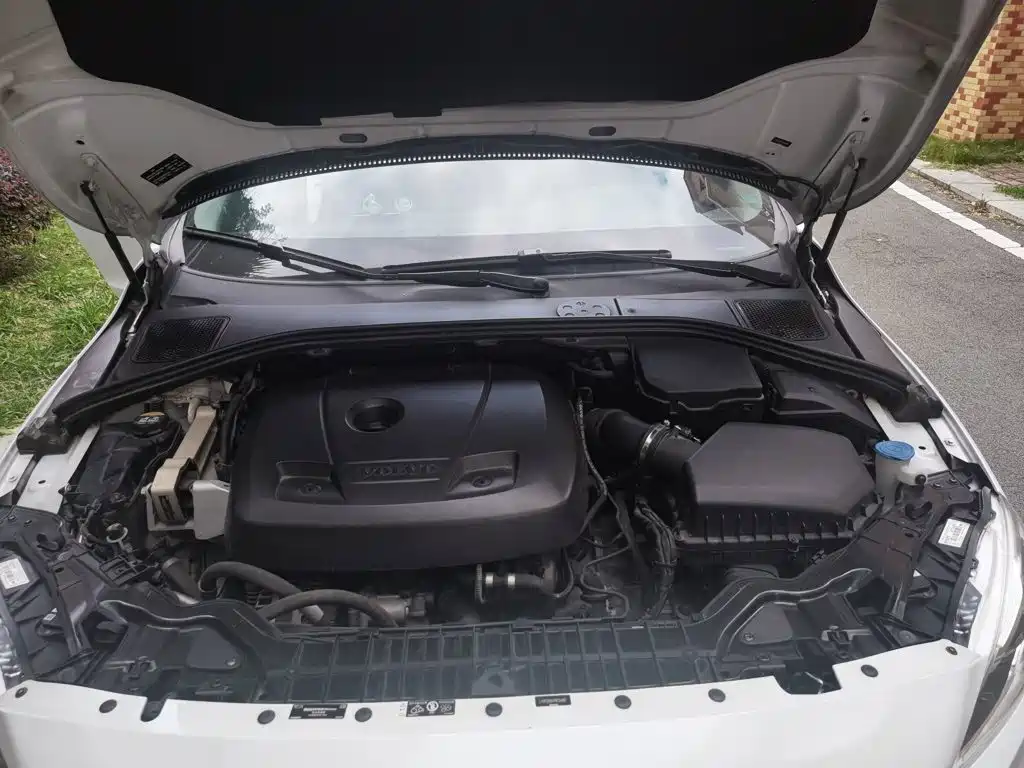 Volvo S60 — миниатюра 11