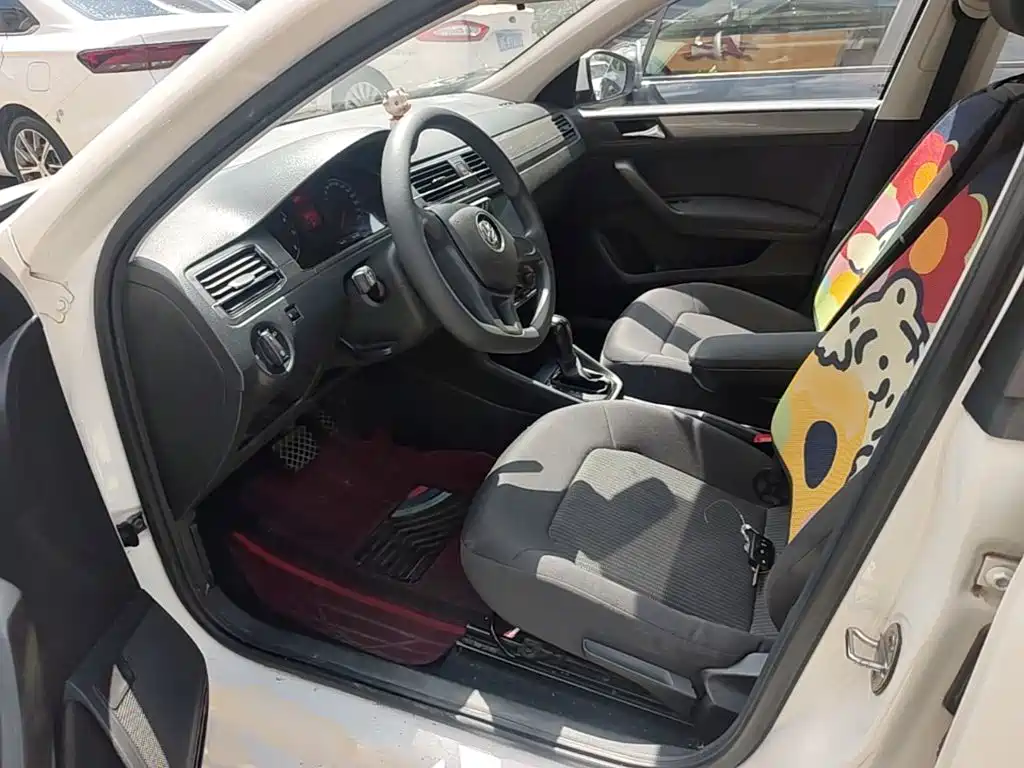 Volkswagen Santana — миниатюра 15