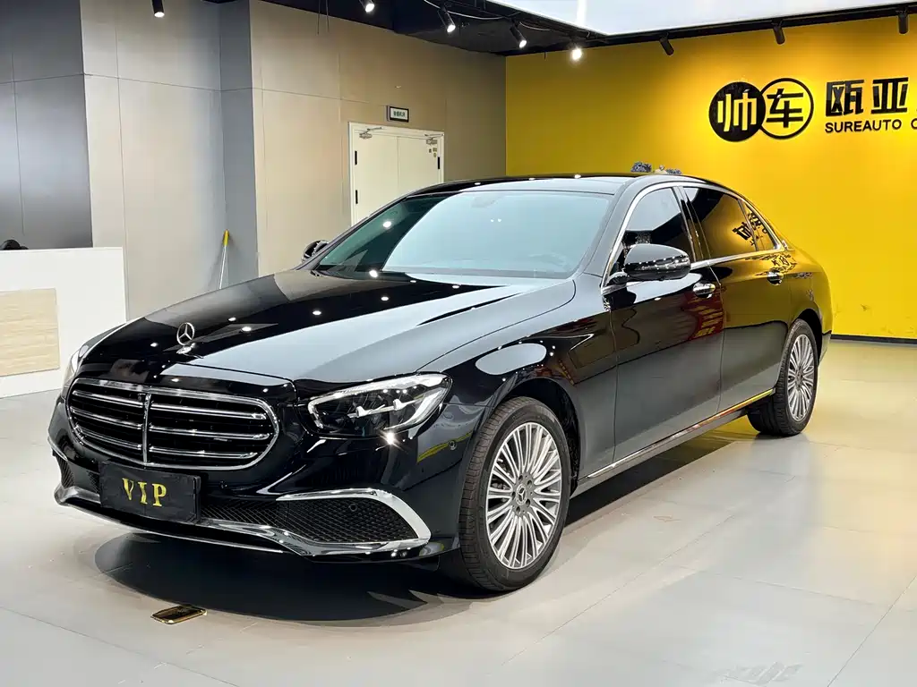 Mercedes-Benz E-Class 2022