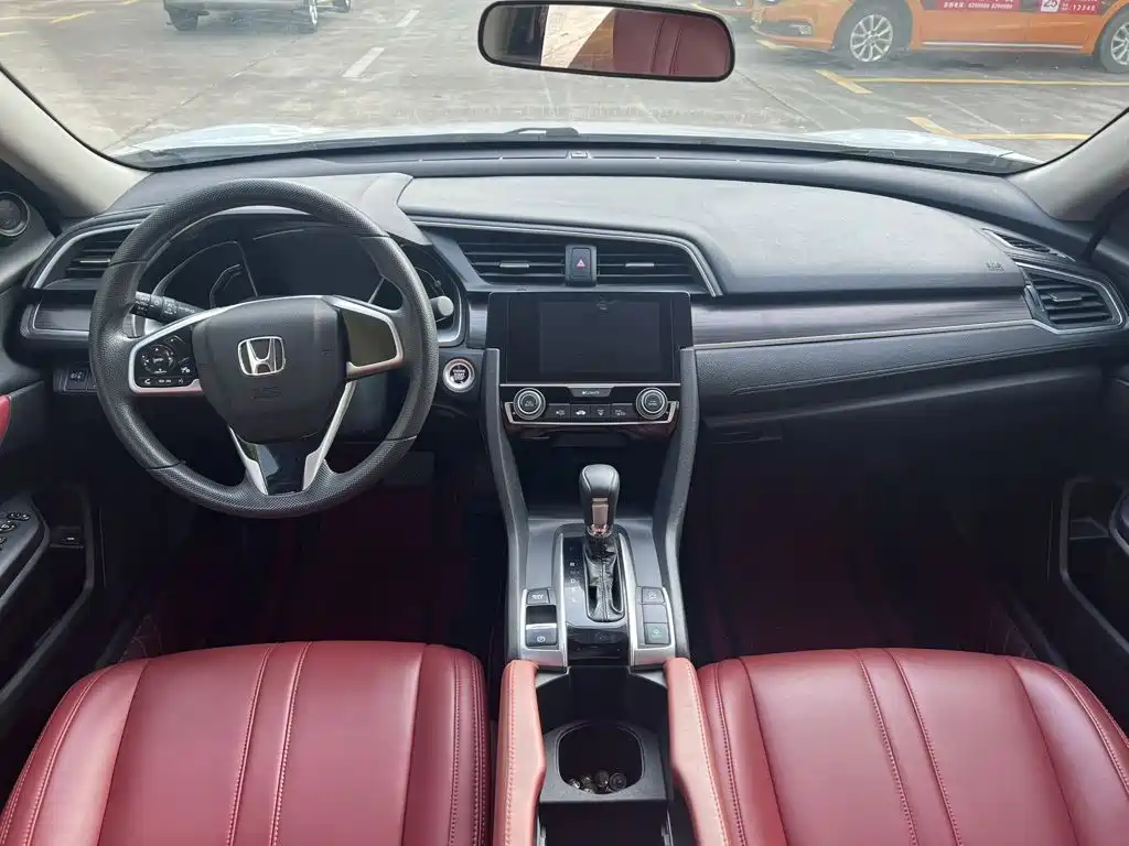 Honda Civic 2019 220TURBO CVT V