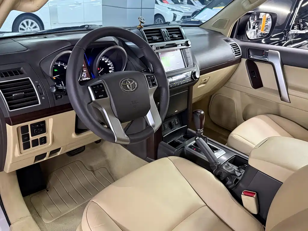 Toyota Land Cruiser Prado 2016 3.5L AT TX-L