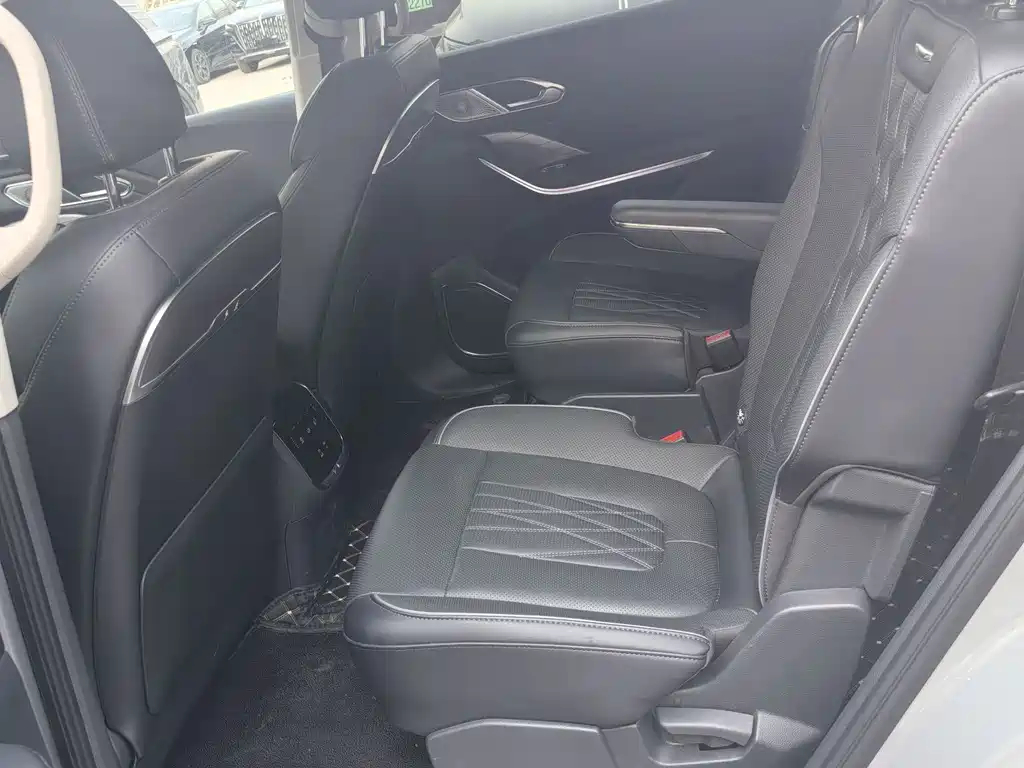 Hongqi HS7 PHEV 2024 2.0T PHEV 6 мест
