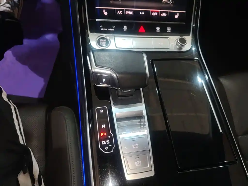 Audi A8 — миниатюра 14