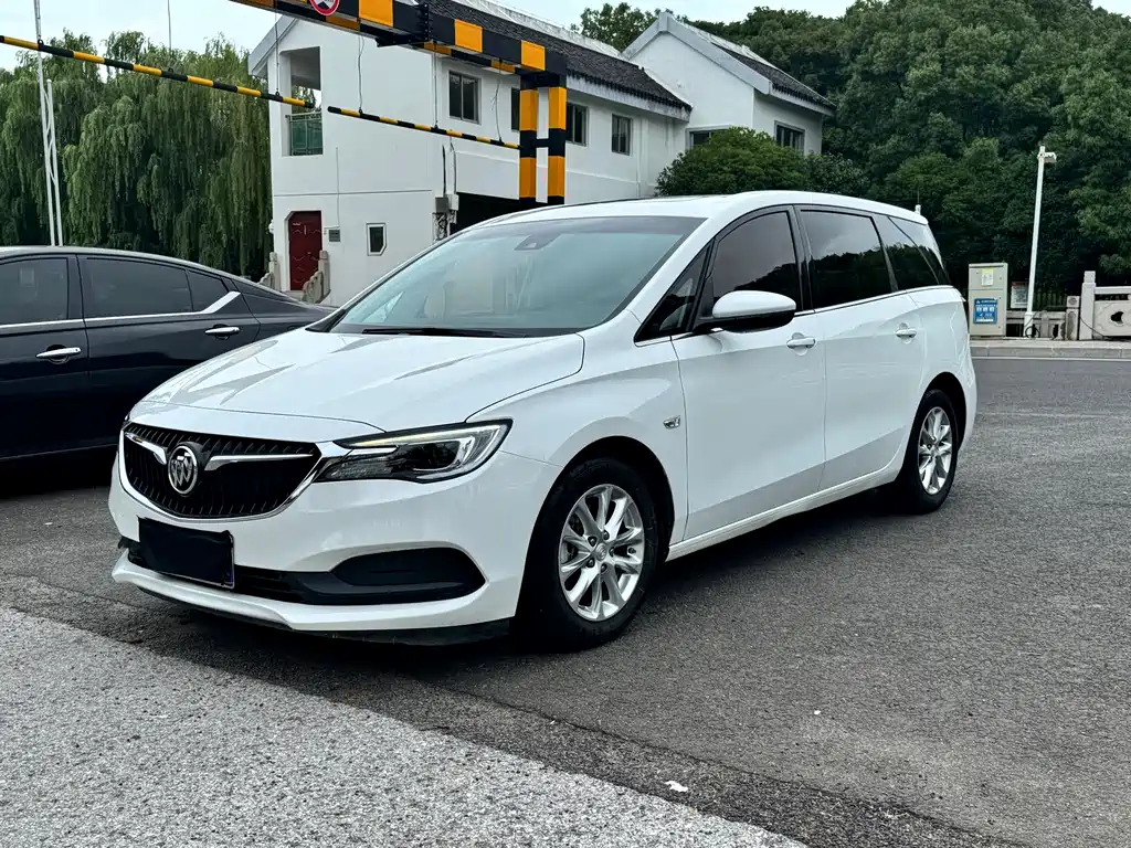Buick GL6 2018 18T 6 мест Luxury