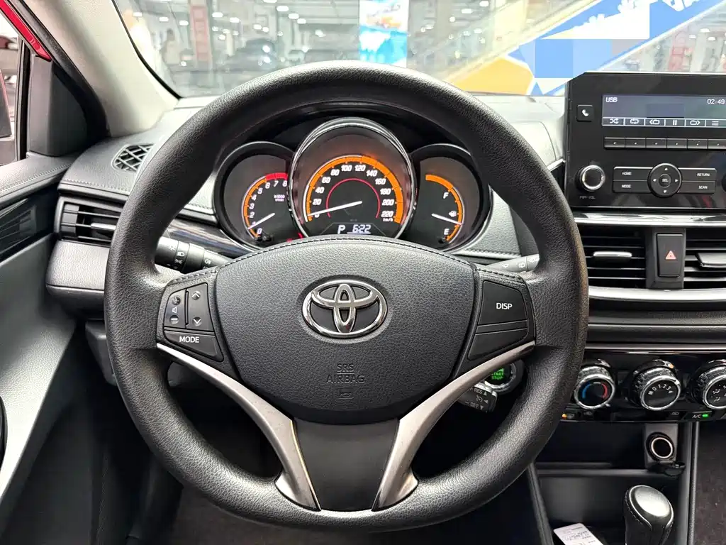 Toyota Yaris L — миниатюра 8