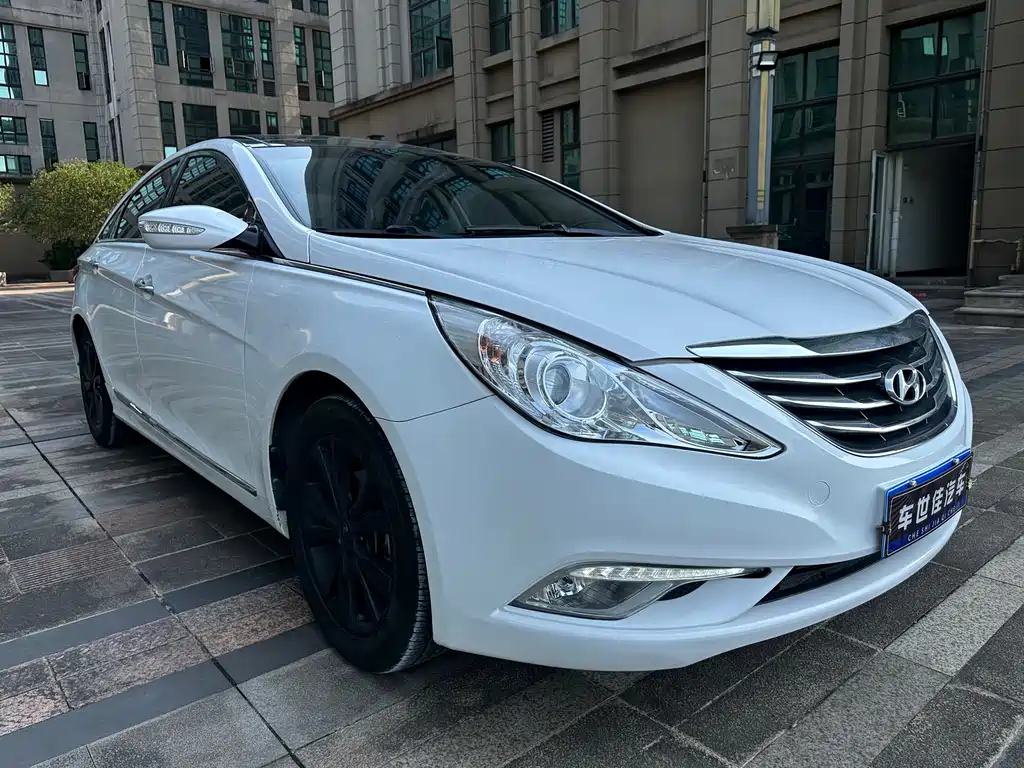 Hyundai Sonata — миниатюра 8