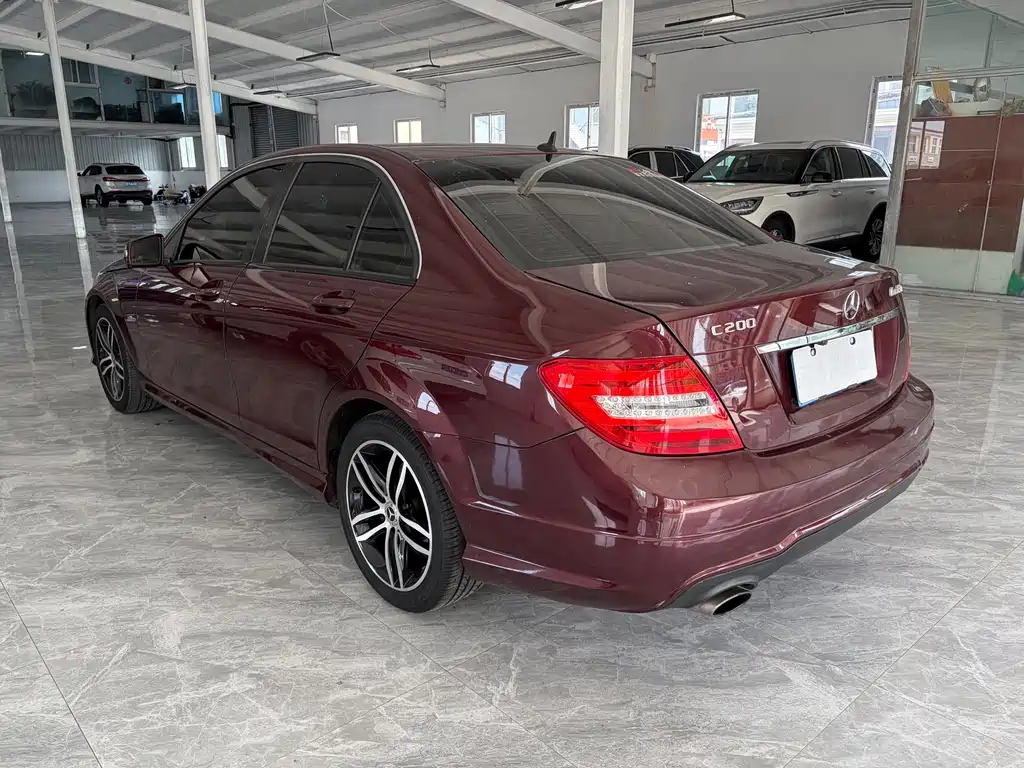 Mercedes-Benz C-Class — миниатюра 4
