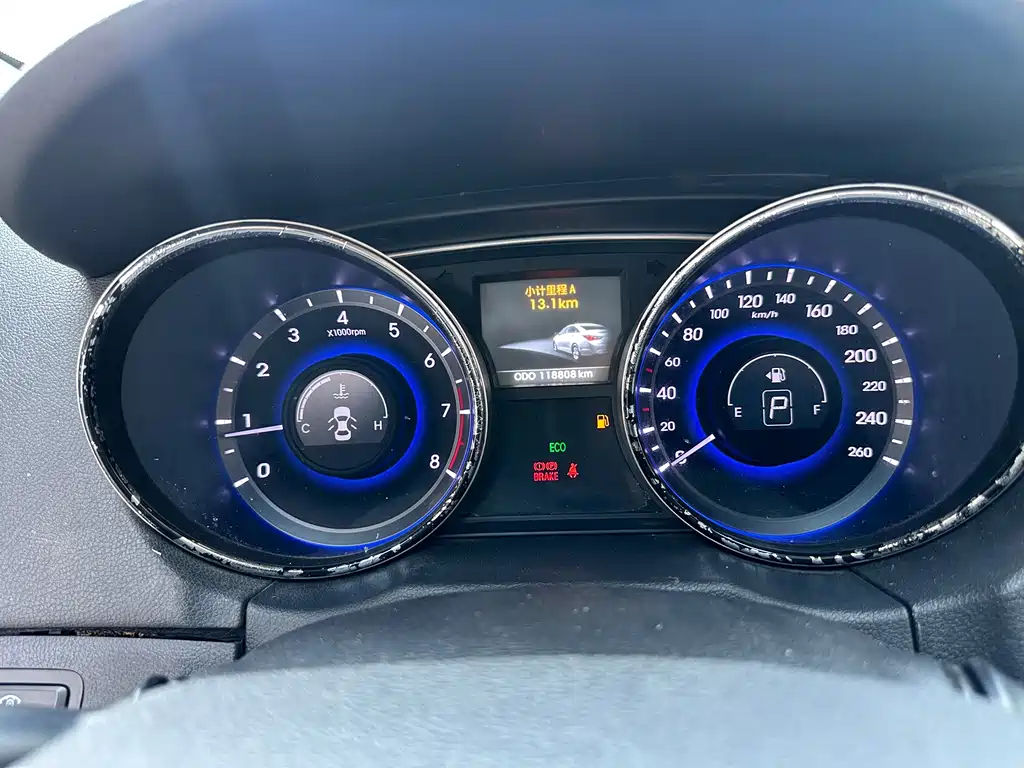 Hyundai Sonata — миниатюра 16