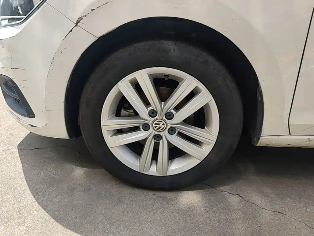 Volkswagen Santana — миниатюра 23
