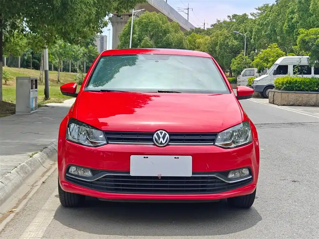 Volkswagen Polo 2016 1.6L AT Comfort
