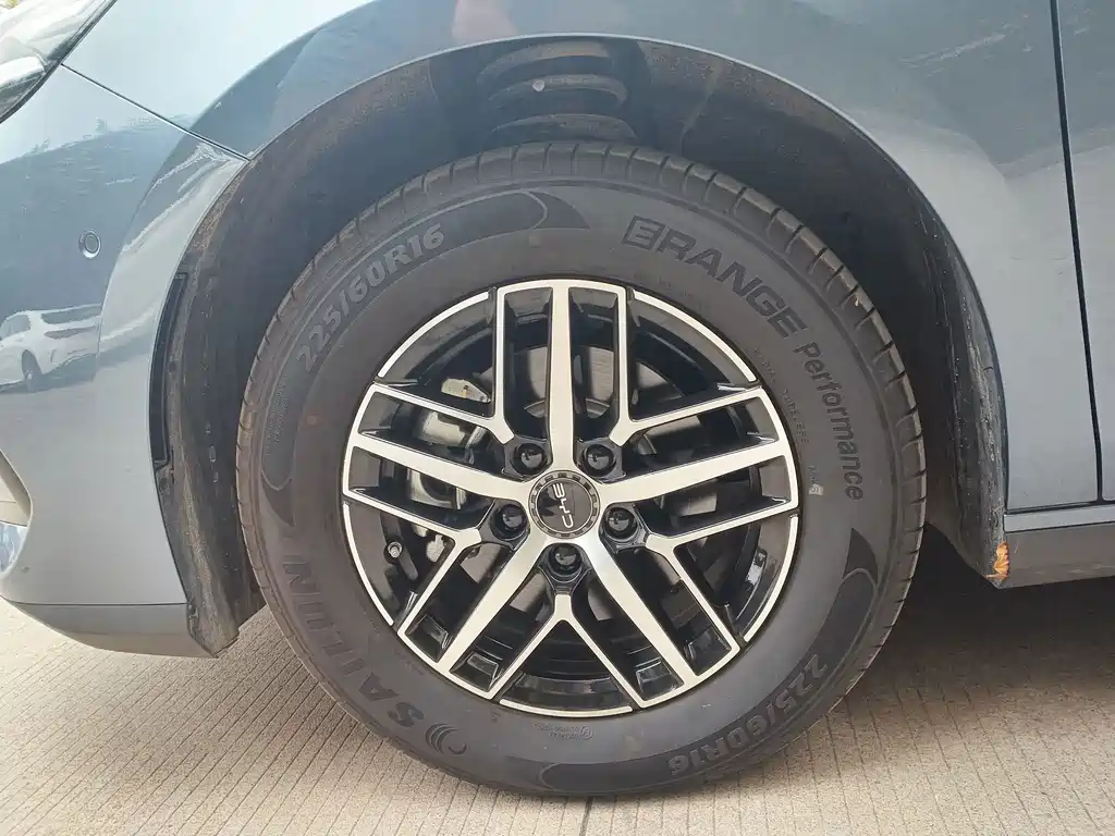BYD Seal 05 DM-i — миниатюра 13
