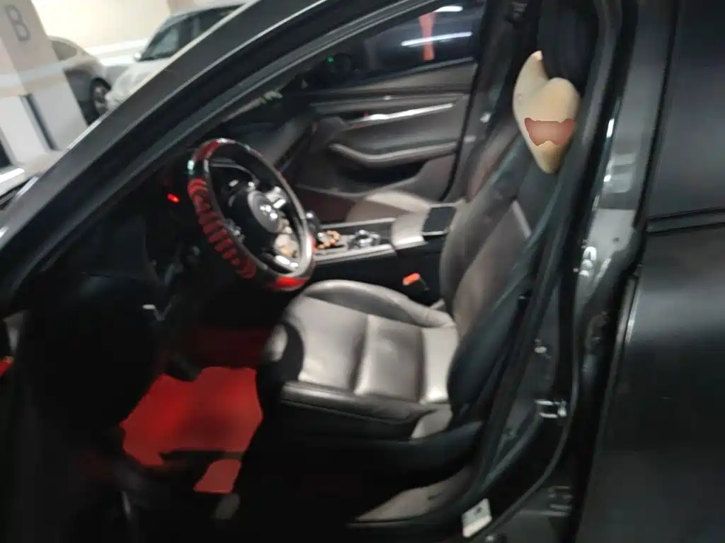 Mazda 3 Axela — миниатюра 8