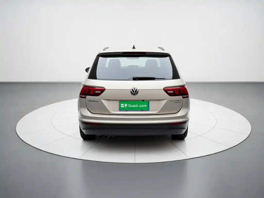 Volkswagen Tiguan L — миниатюра 5