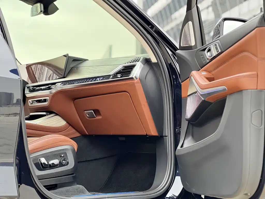 BMW X7 2023 xDrive40i Executive M Sport