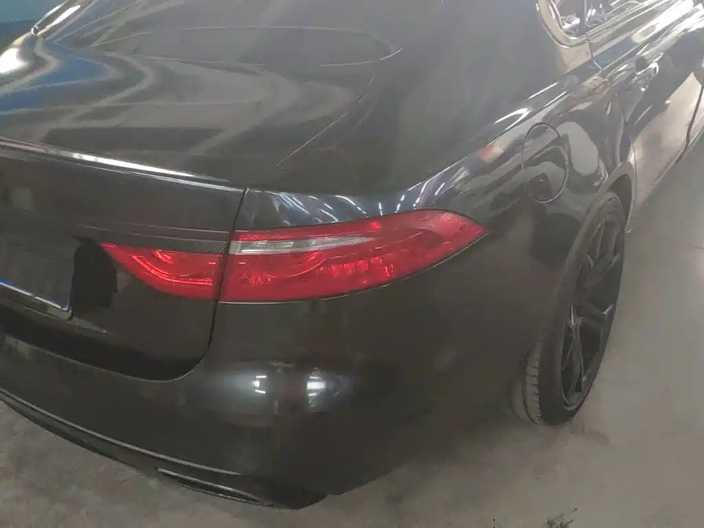 Jaguar XFL — миниатюра 8