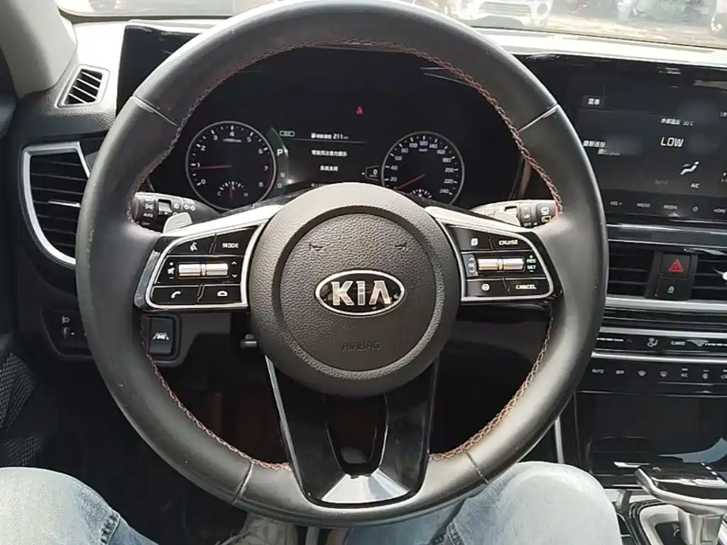 Kia KX3 — миниатюра 11