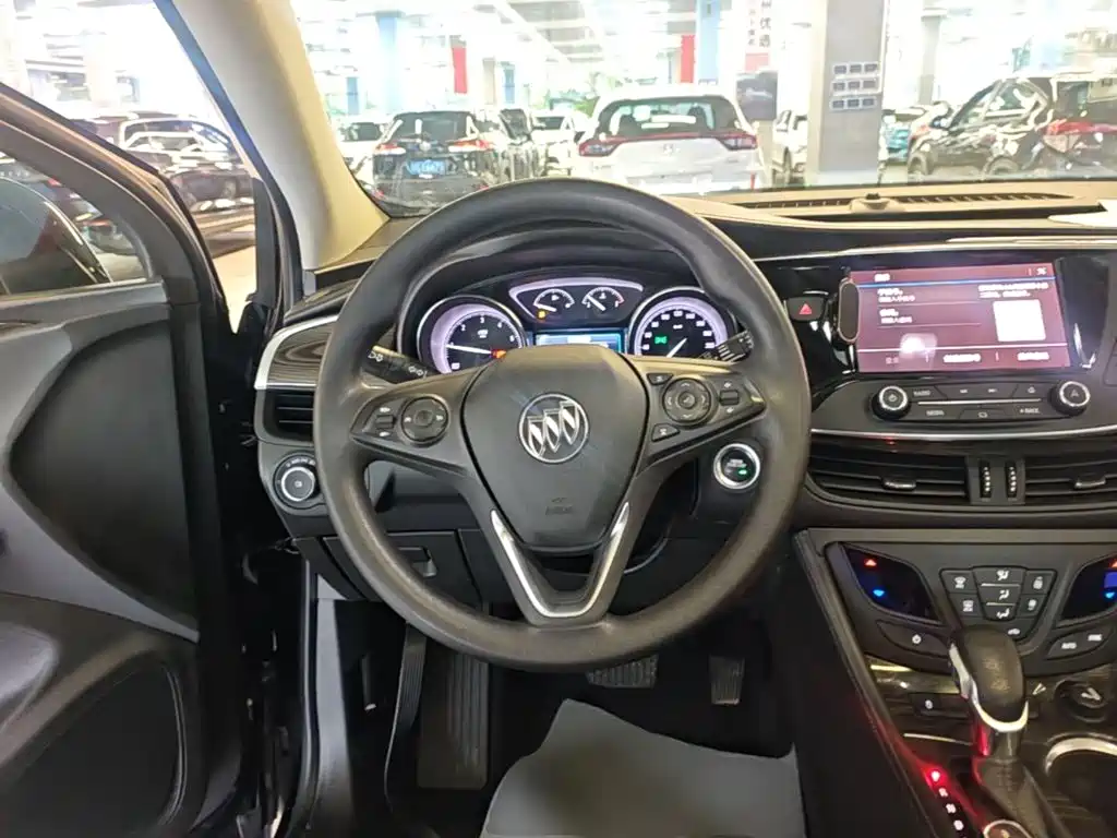 Buick Envision Plus — миниатюра 11