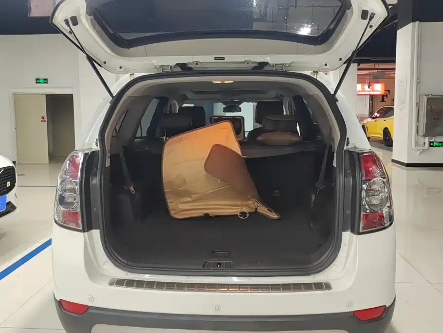 Chevrolet Captiva — миниатюра 4